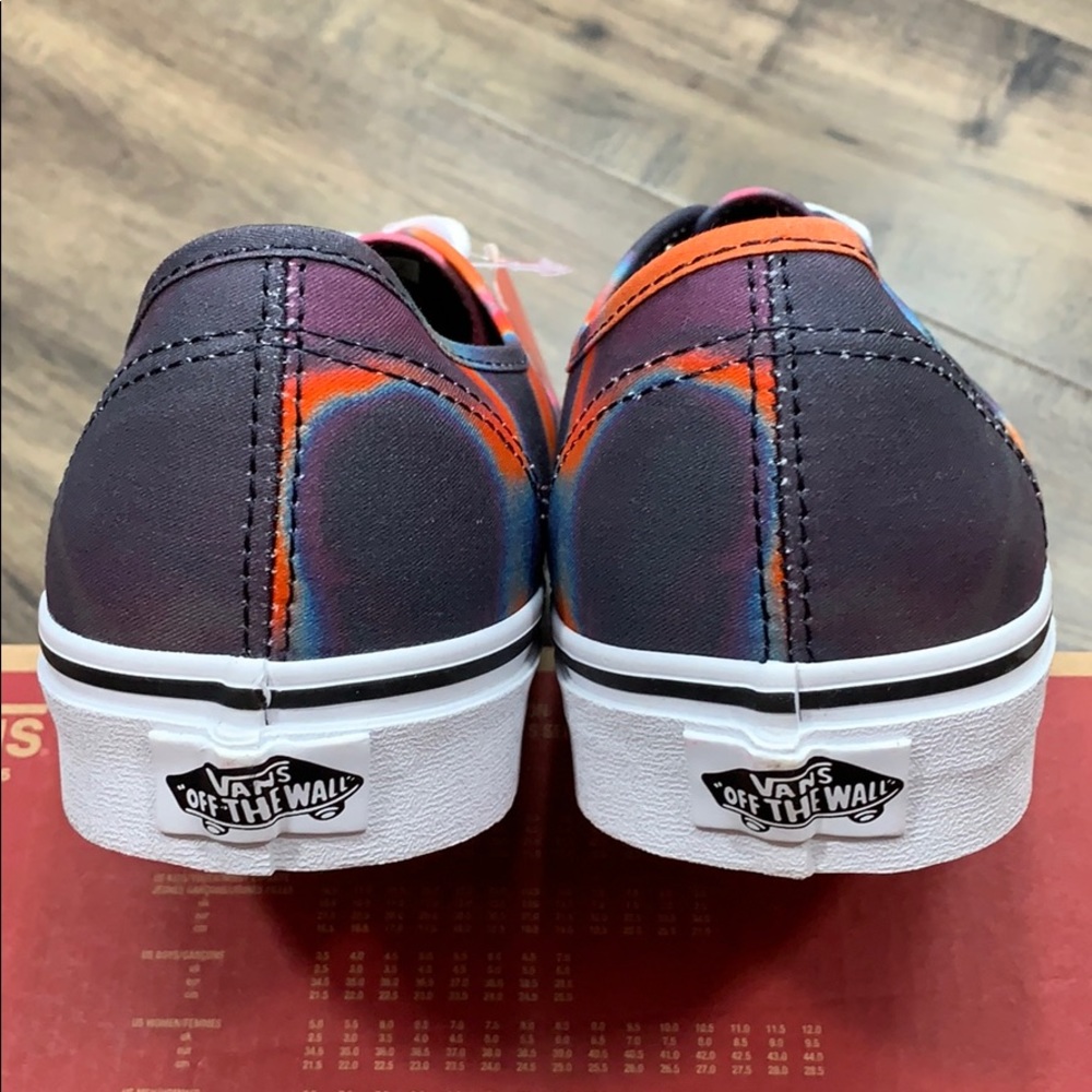 WMNS VANS AUTHENTIC DARK AURA Multi/True White - Picture 8 of 16